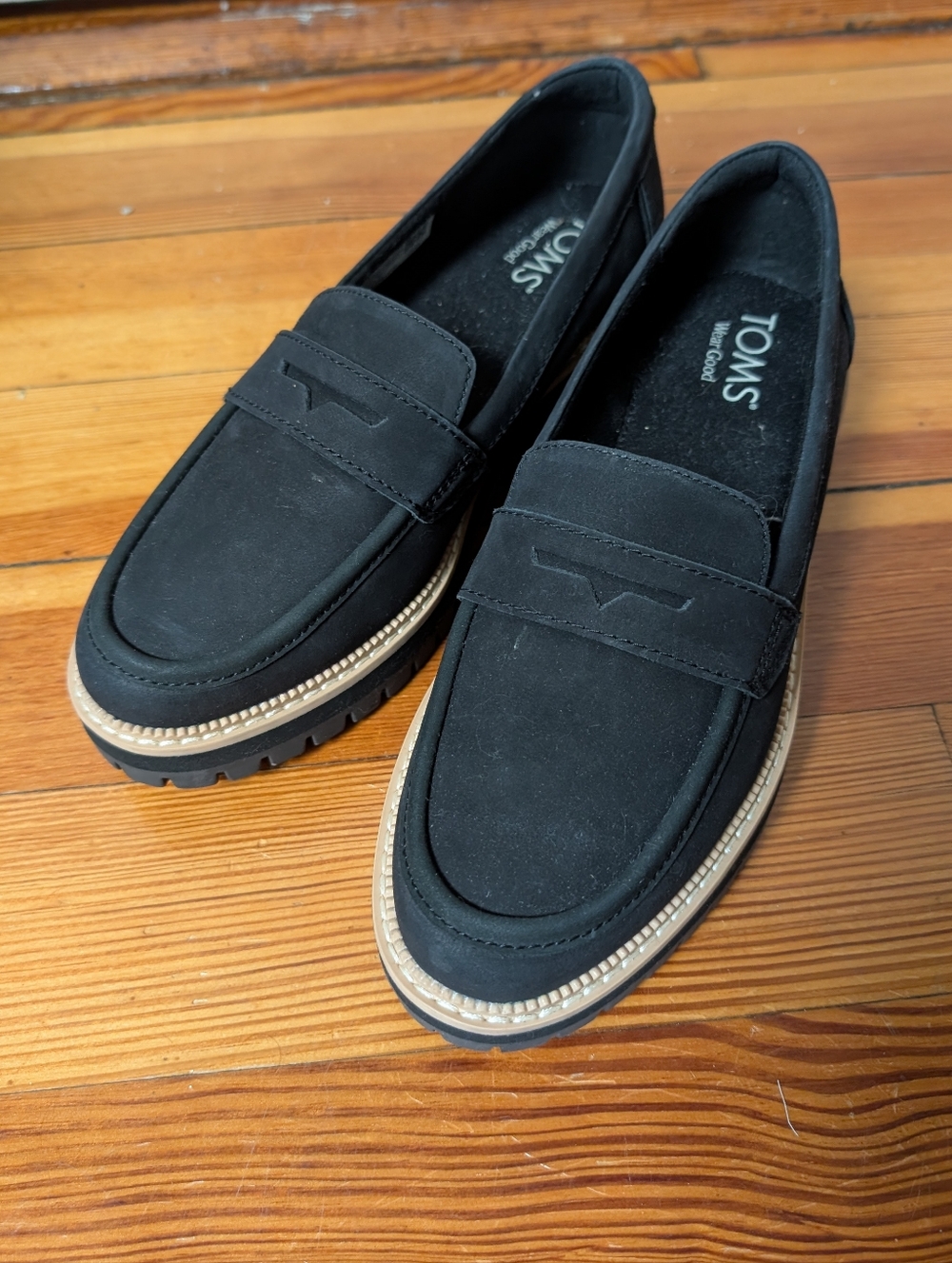 NWOT TOMS Women's Cara Lug Sole Loafer